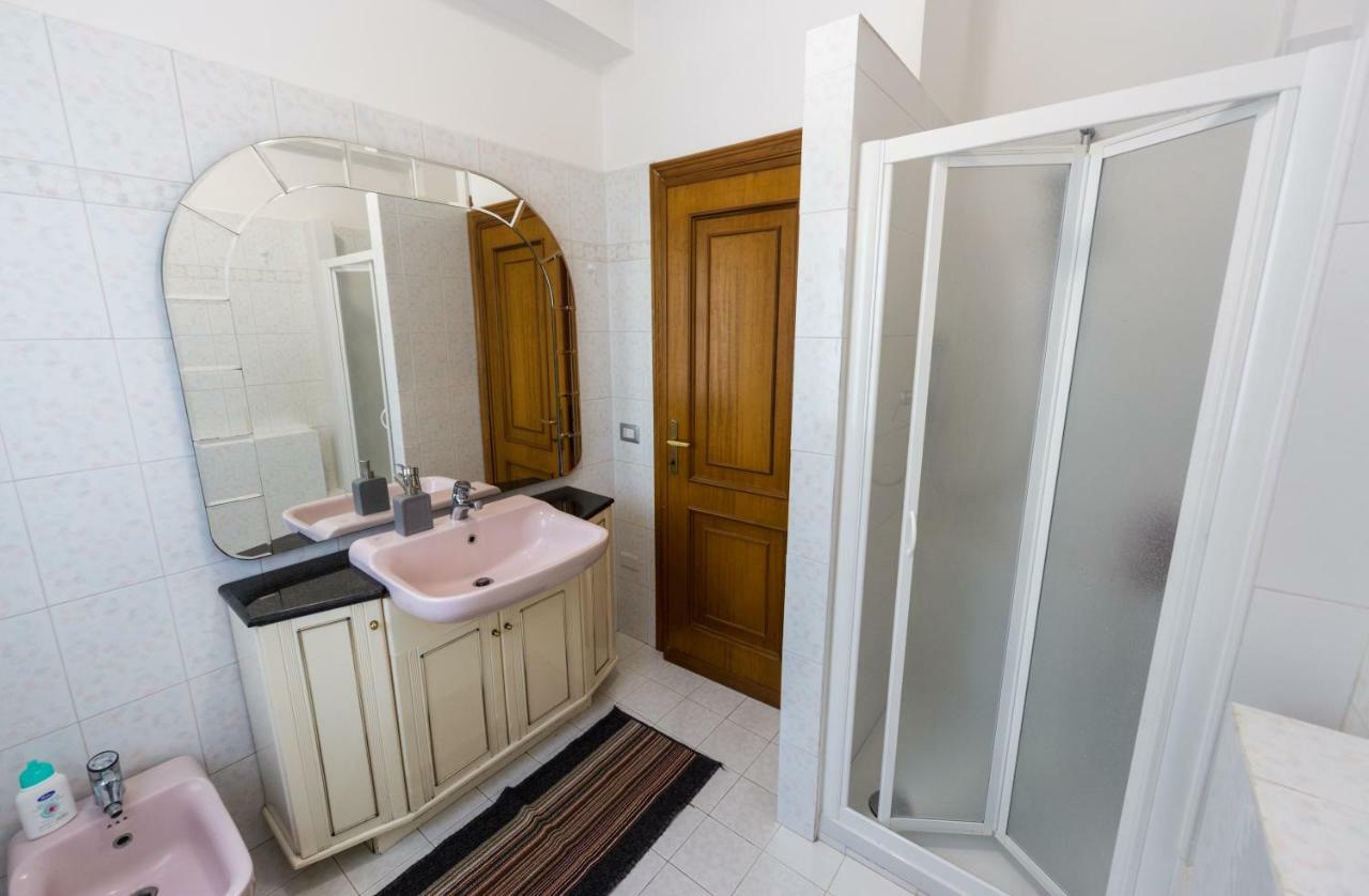 32 Hotel Ciampino Eksteriør billede